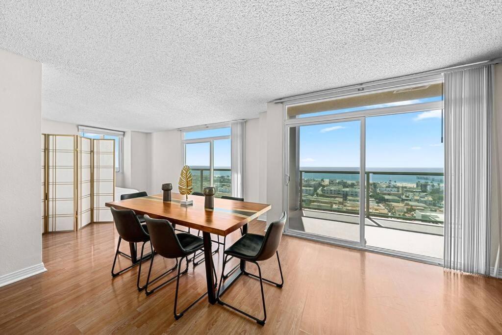 Sun-kissed Oceanfront Gem With Spectacular Views Appartement Los Angeles